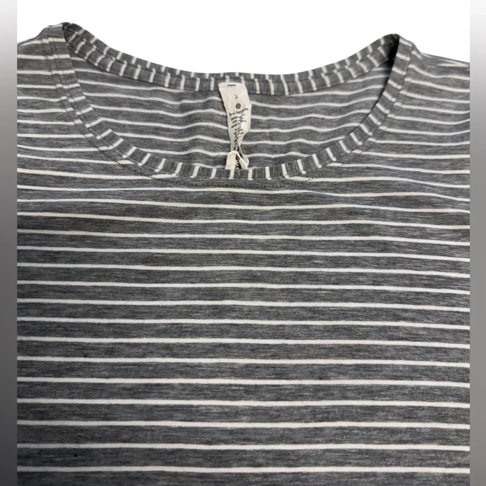 Lululemon Love Crew Short Sleeve Gray/White Stripe Size 2